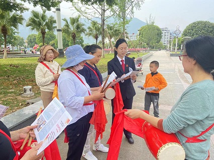 D:\办公室综合资料\2022年\新闻宣传\新闻稿件\法悟人生  传诵经典\a85a7150d836f30288487a0c055be2f.jpg