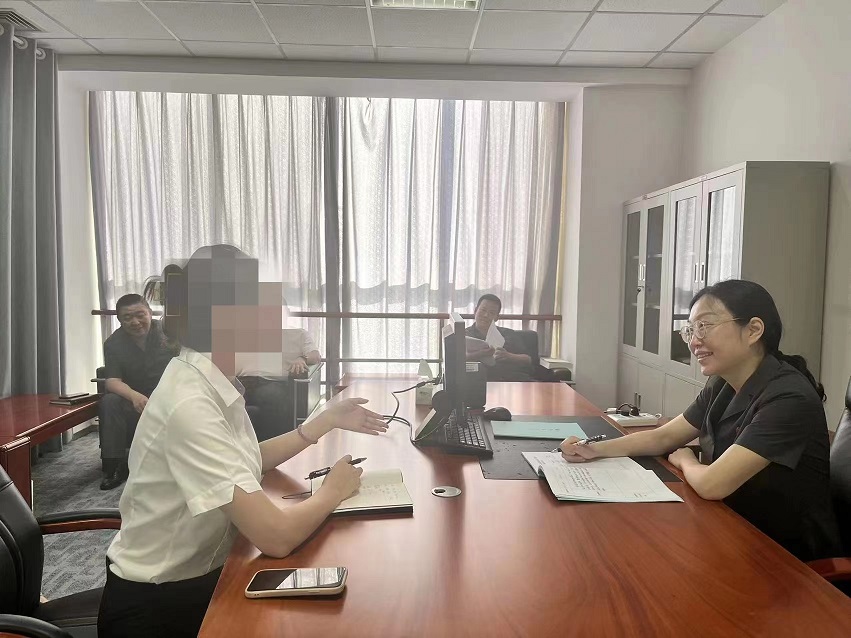 C:\Users\xsfy\Desktop\7.20法旅融合，助力擦亮兴山旅游名片\20e453780cb00af6417f711bcd8ca1f - 副本 - 副本.jpg